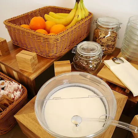 Palazzo San Lazzaro Bed & Breakfast *